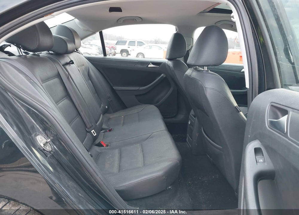 2012 VOLKSWAGEN JETTA 2.5L SE VIN: 3VWDX7AJ0CM335318