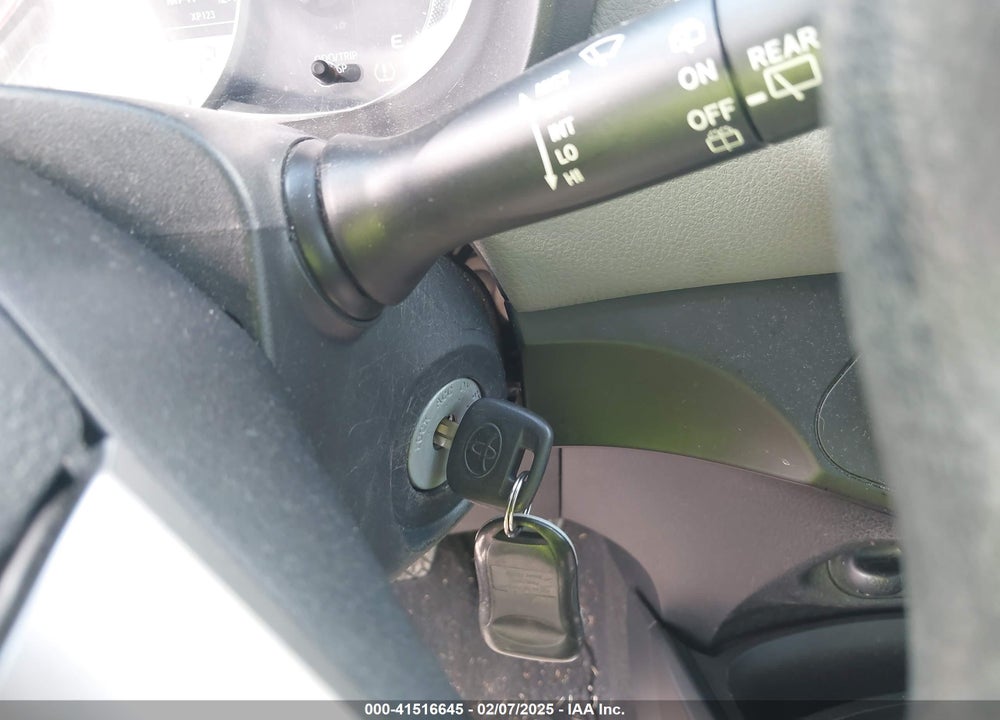 2017 TOYOTA YARIS VIN: VNKKTUD31HA078800