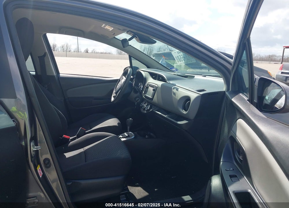 2017 TOYOTA YARIS VIN: VNKKTUD31HA078800
