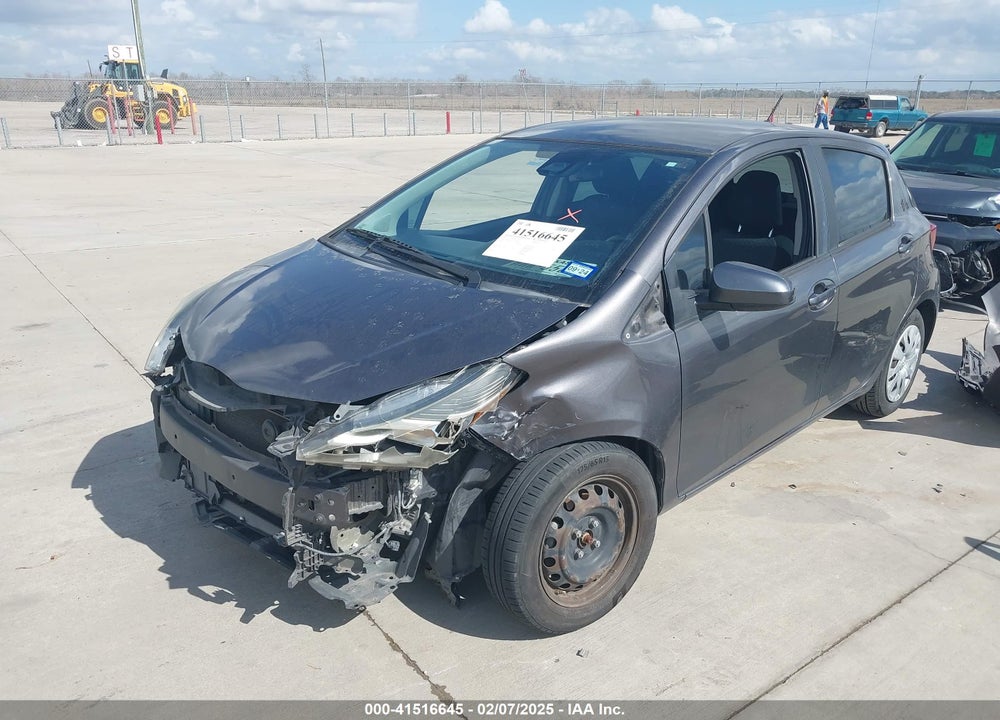 2017 TOYOTA YARIS VIN: VNKKTUD31HA078800
