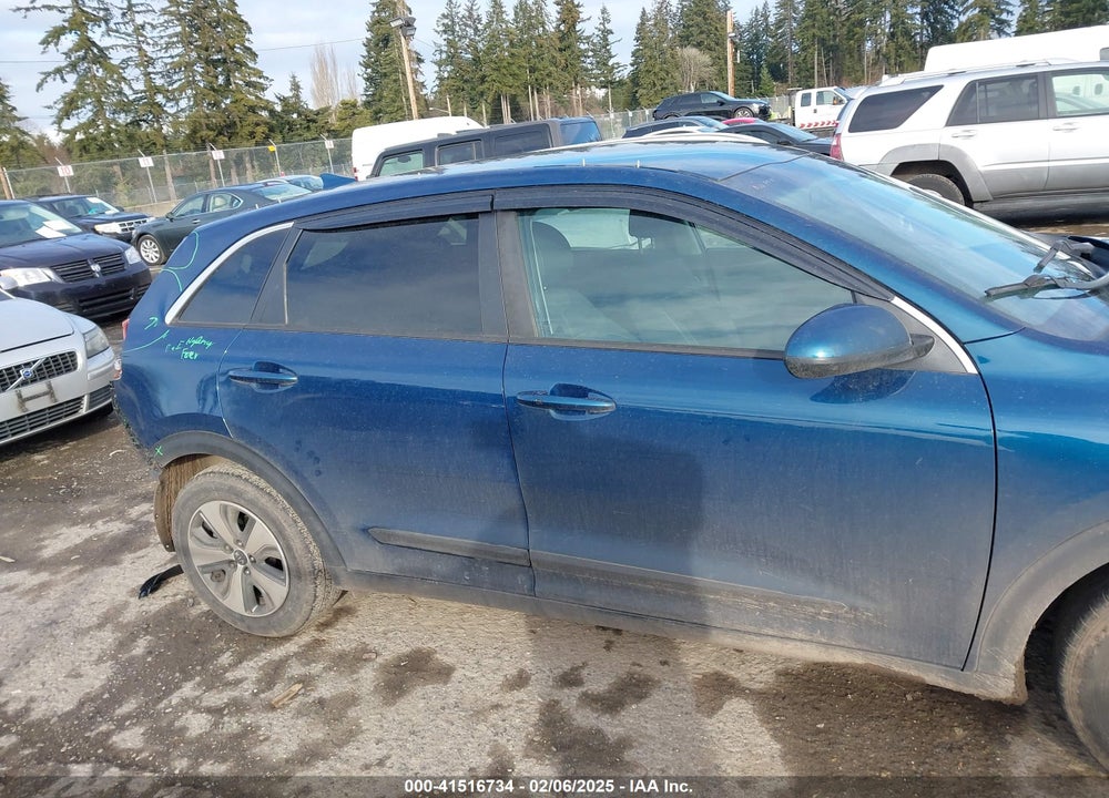 2017 KIA NIRO LX VIN: KNDCB3LC0H5104761