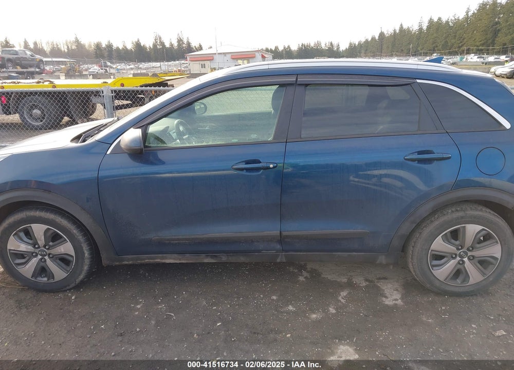 2017 KIA NIRO LX VIN: KNDCB3LC0H5104761