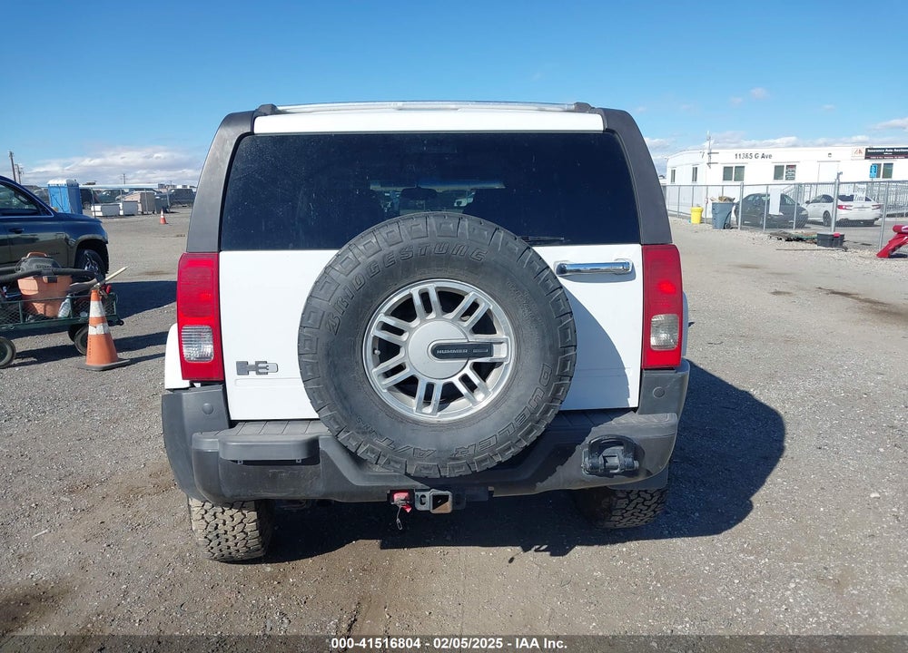 2006 HUMMER H3 SUV VIN: 5GTDN136X68115636