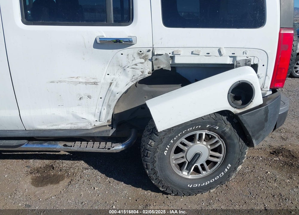 2006 HUMMER H3 SUV VIN: 5GTDN136X68115636