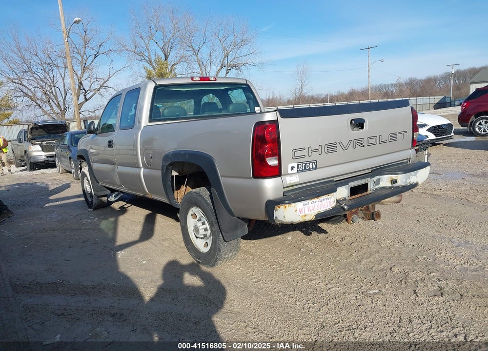 2004 CHEVROLET SILVERADO 2500HD WORK TRUCK VIN: 1GCHC29U34E336116