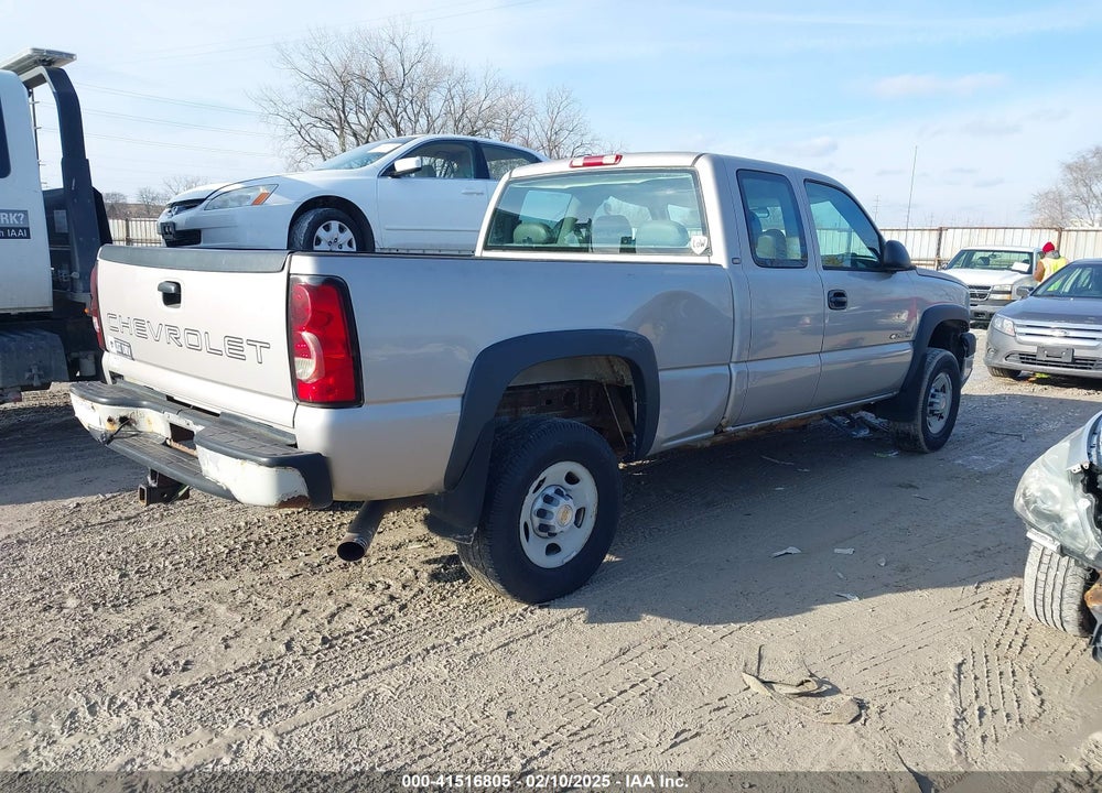 2004 CHEVROLET SILVERADO 2500HD WORK TRUCK VIN: 1GCHC29U34E336116