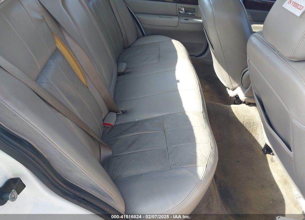 2011 MERCURY GRAND MARQUIS VIN: 2MEBM7FV5BX604624
