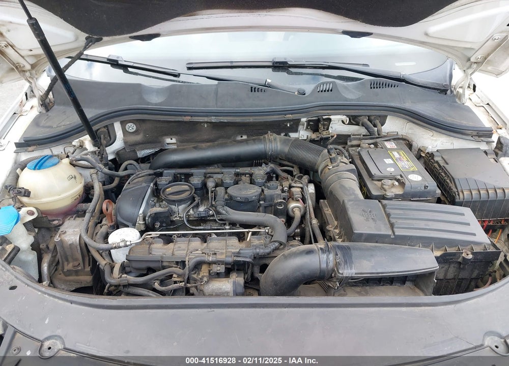 2009 VOLKSWAGEN PASSAT VIN: WVWJK73C49P051082