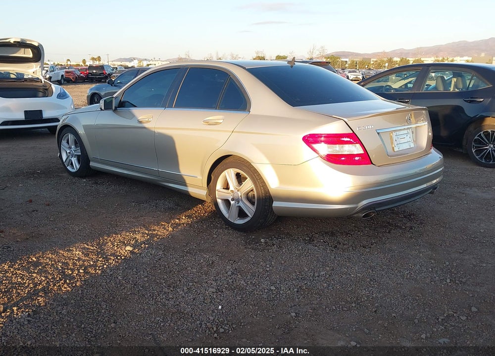 2011 MERCEDES-BENZ C 300 VIN: WDDGF5EB8BR136644