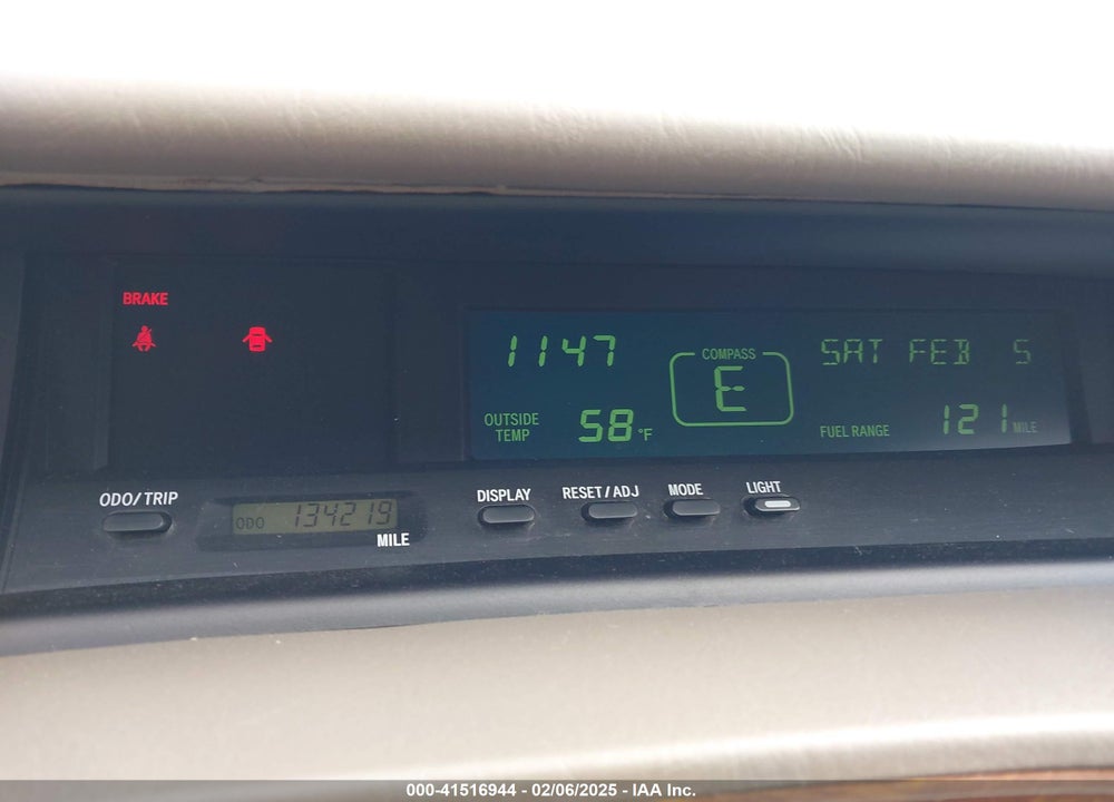 2001 TOYOTA AVALON XLS VIN: 4T1BF28B41U120821