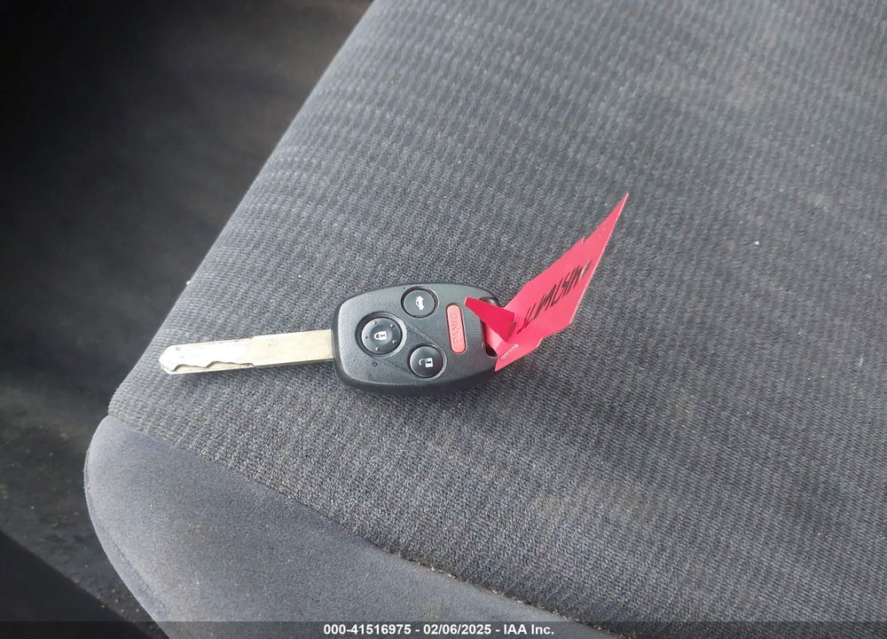 2004 HONDA ACCORD 2.4 LX VIN: JHMCM56384C038255
