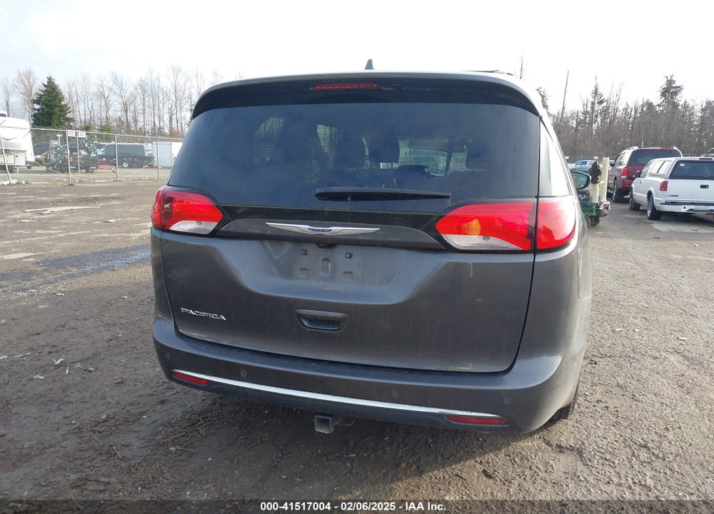 2019 CHRYSLER PACIFICA TOURING L VIN: 2C4RC1BG5KR629051