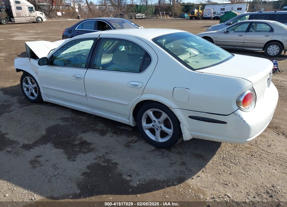 2002 NISSAN MAXIMA GXE VIN: JN1DA31D82T413497
