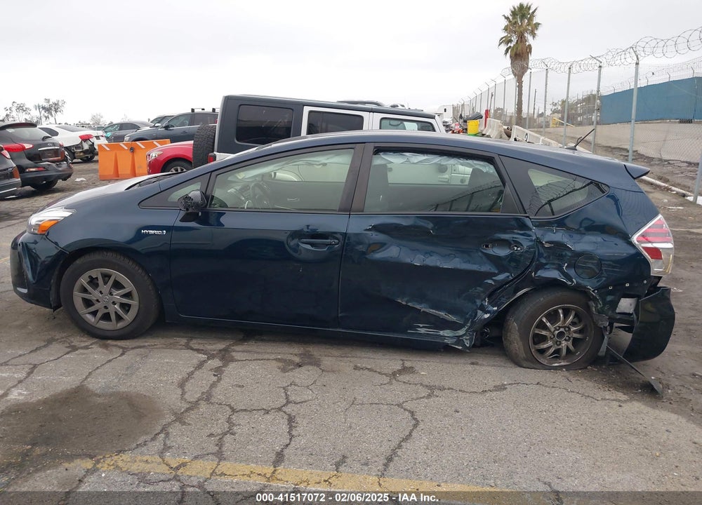 2017 TOYOTA PRIUS V VIN: JTDZN3EU2HJ061734