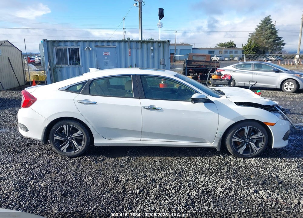 2018 HONDA CIVIC VIN: JHMFC1F93JX033417
