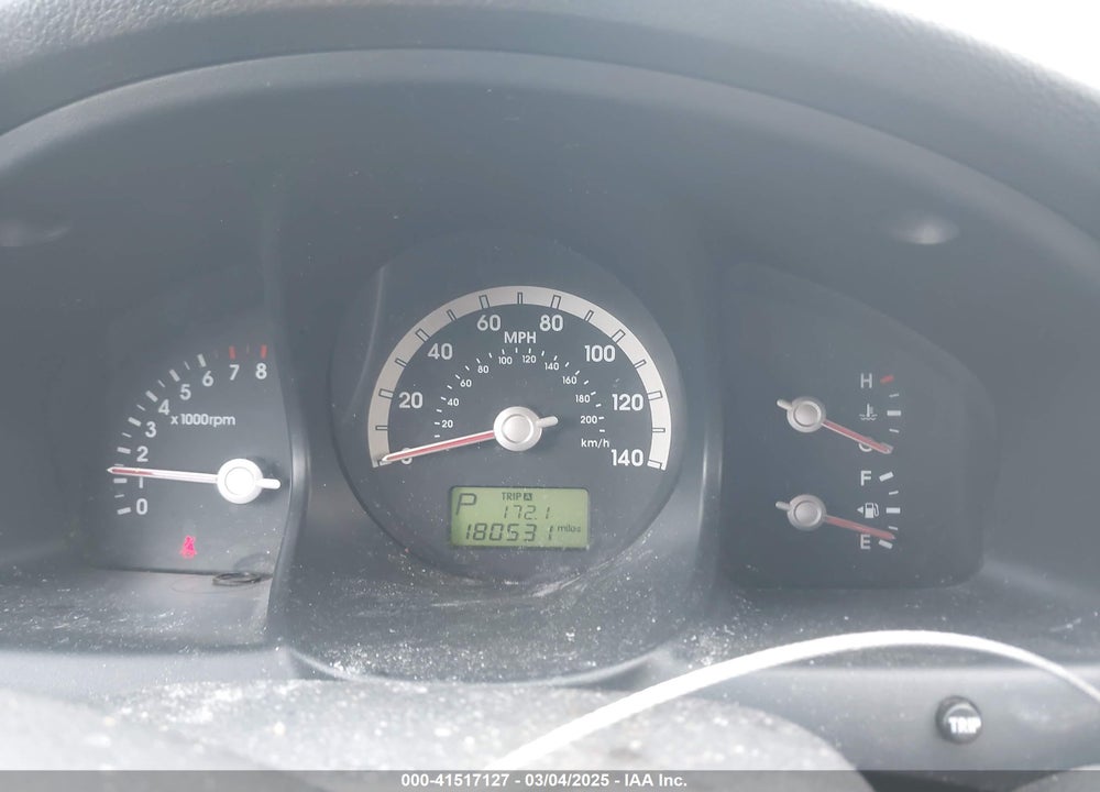 2005 KIA SPORTAGE VIN: KNDJF724257131490