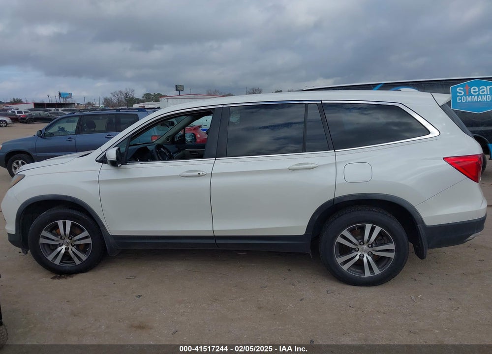 2017 HONDA PILOT EX VIN: 5FNYF5H36HB012146