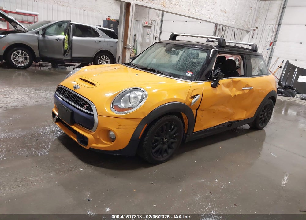2016 MINI HARDTOP COOPER S VIN: WMWXP7C57G2C61117