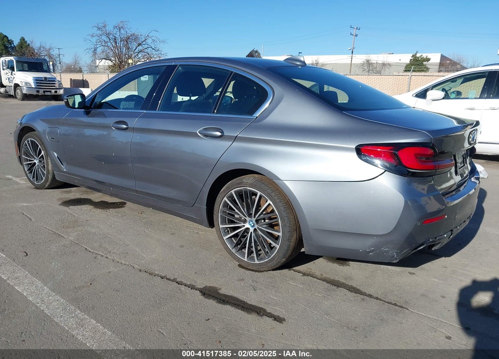 2022 BMW 530E VIN: WBA13AG0XNCK61744
