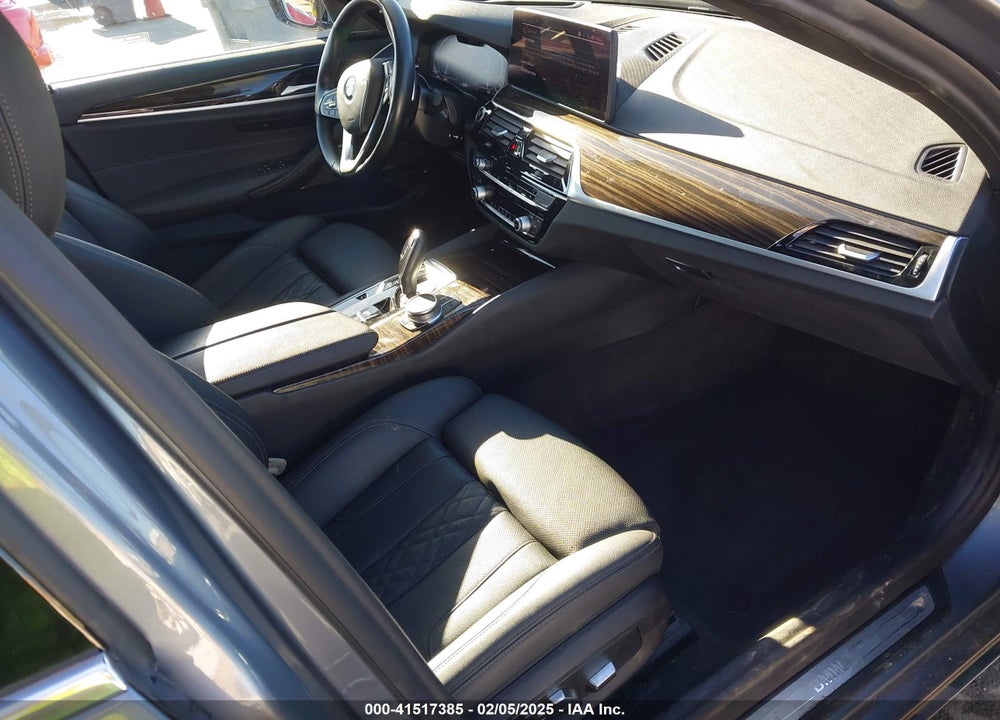 2022 BMW 530E VIN: WBA13AG0XNCK61744