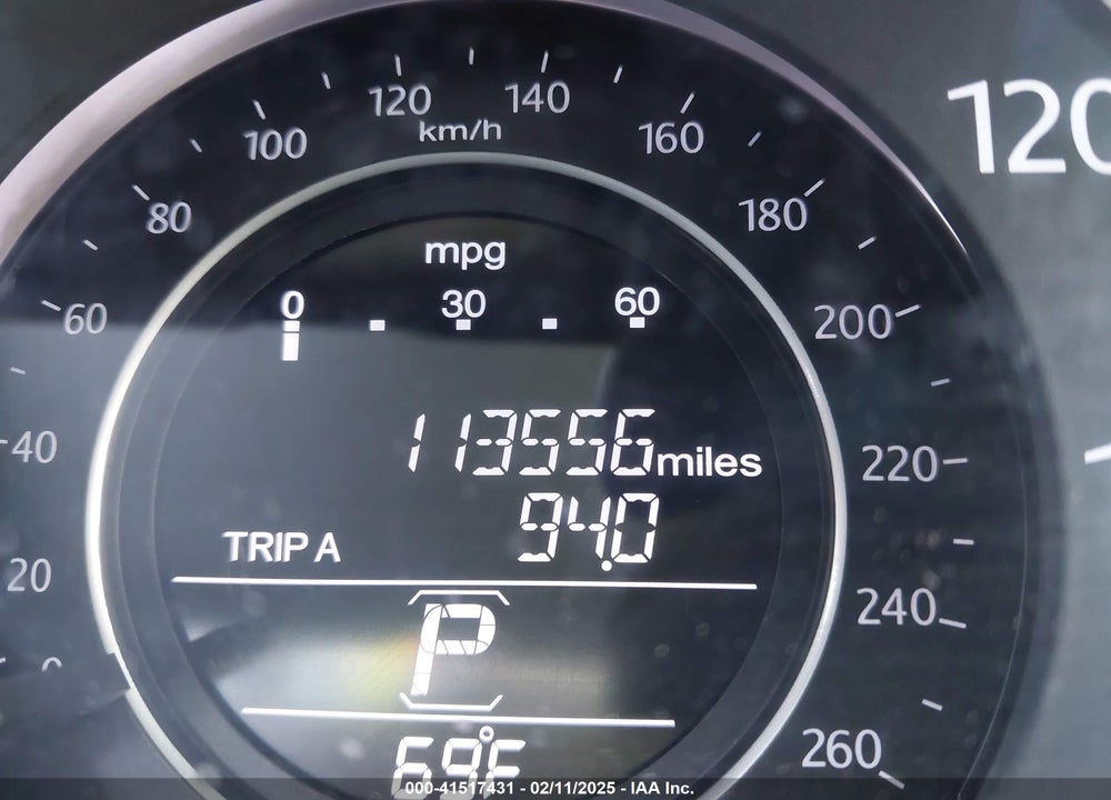 2013 HONDA ACCORD VIN: 1HGCR2F33DA044513