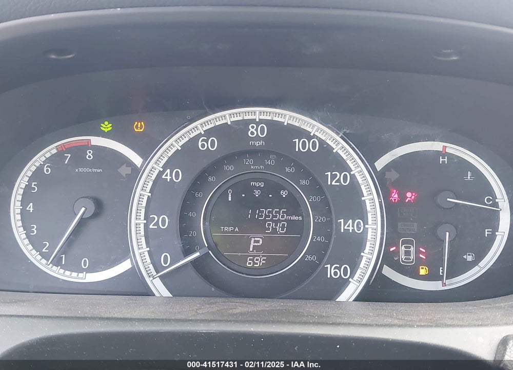 2013 HONDA ACCORD VIN: 1HGCR2F33DA044513