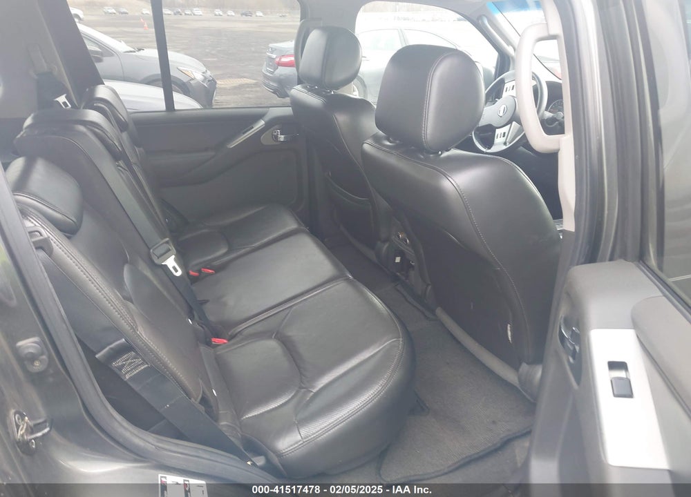 2007 NISSAN PATHFINDER SE VIN: 5N1AR18W07C610784