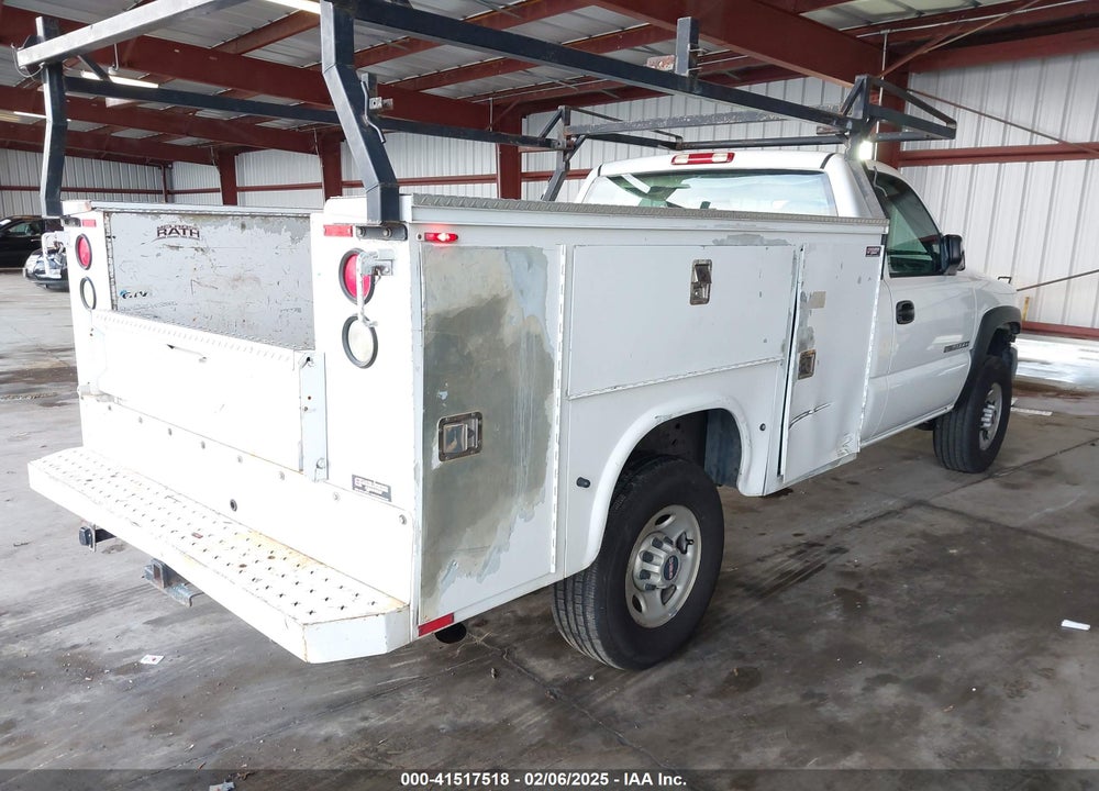 2006 GMC SIERRA 2500HD WORK TRUCK VIN: 1GDHC24U76E100445