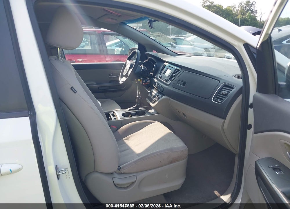 2016 KIA SEDONA LX VIN: KNDMB5C11G6160148