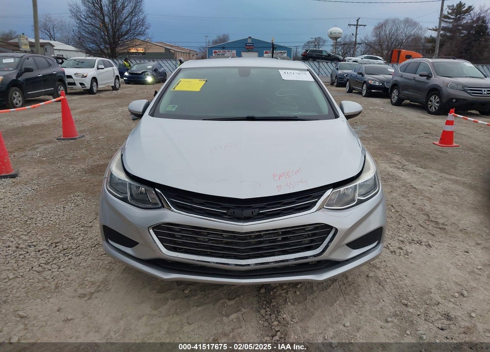 2018 CHEVROLET CRUZE VIN: 1G1BC5SM9J7142054