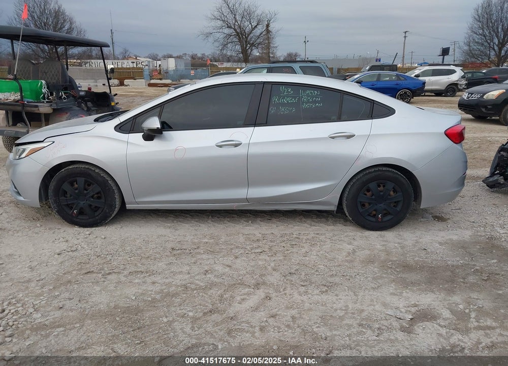2018 CHEVROLET CRUZE VIN: 1G1BC5SM9J7142054