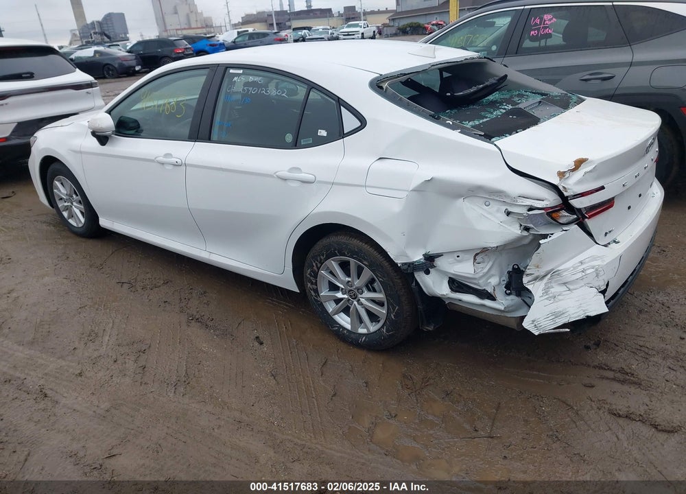 2025 TOYOTA CAMRY LE VIN: 4T1DAACK0SU568645