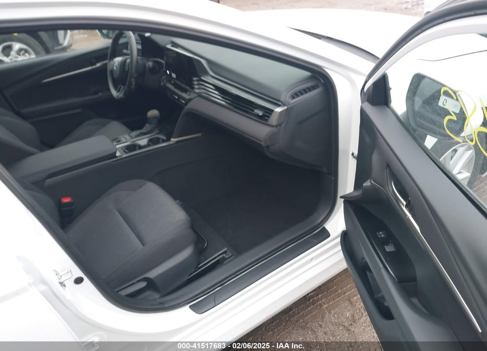 2025 TOYOTA CAMRY LE VIN: 4T1DAACK0SU568645