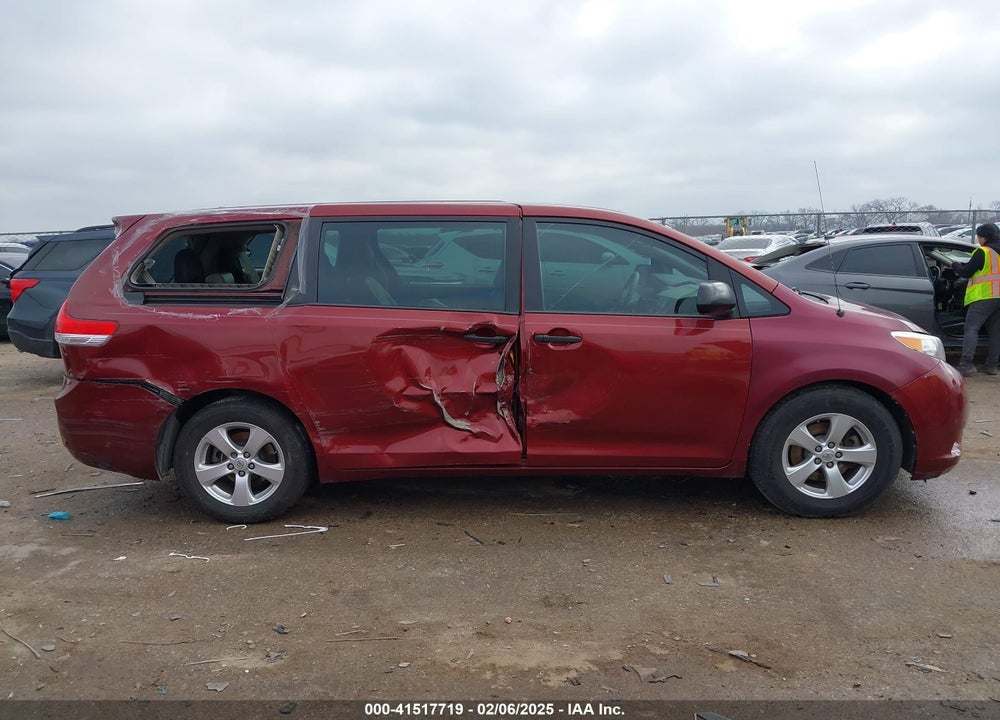 2013 TOYOTA SIENNA VIN: 5TDZK3DC4DS346384