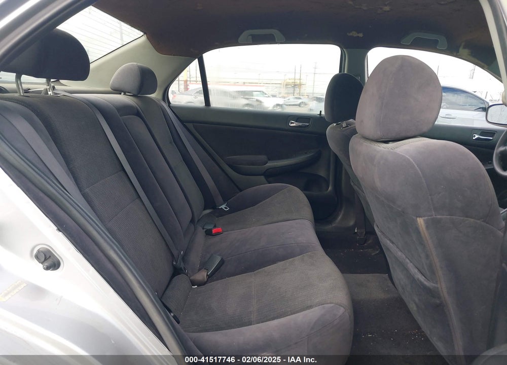 2004 HONDA ACCORD VIN: JHMCM56334C002540