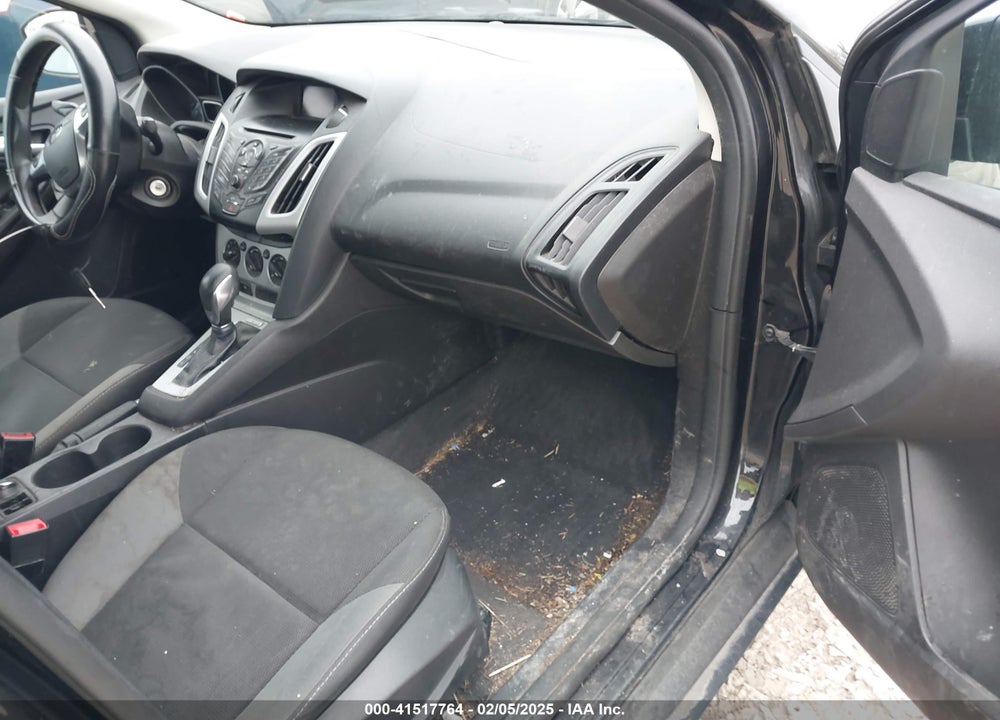 2014 FORD FOCUS VIN: 1FADP3F29EL100326