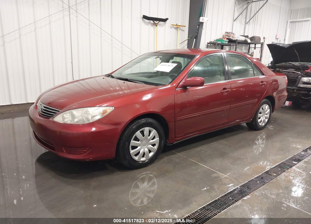 2005 TOYOTA CAMRY LE VIN: 4T1BE32K55U081969