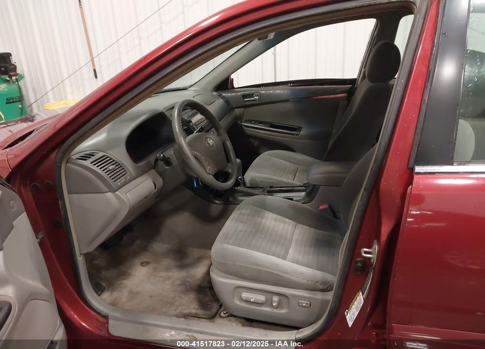 2005 TOYOTA CAMRY LE VIN: 4T1BE32K55U081969