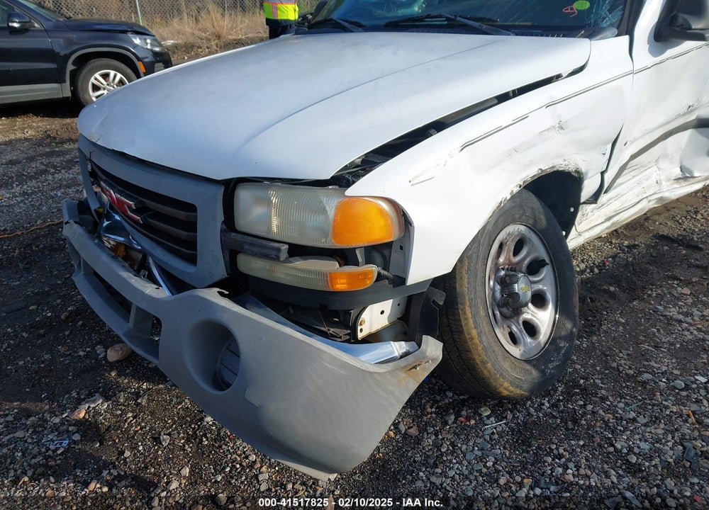 2005 GMC SIERRA 1500 VIN: 1GTEC19T05E280982
