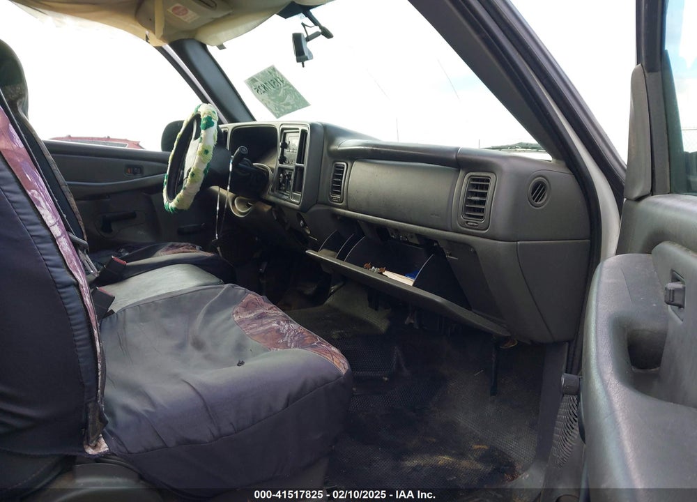 2005 GMC SIERRA 1500 VIN: 1GTEC19T05E280982