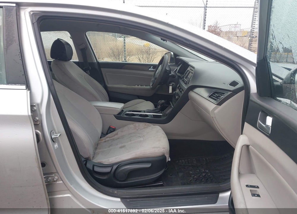 2015 HYUNDAI SONATA SPORT VIN: 5NPE34AF7FH029353
