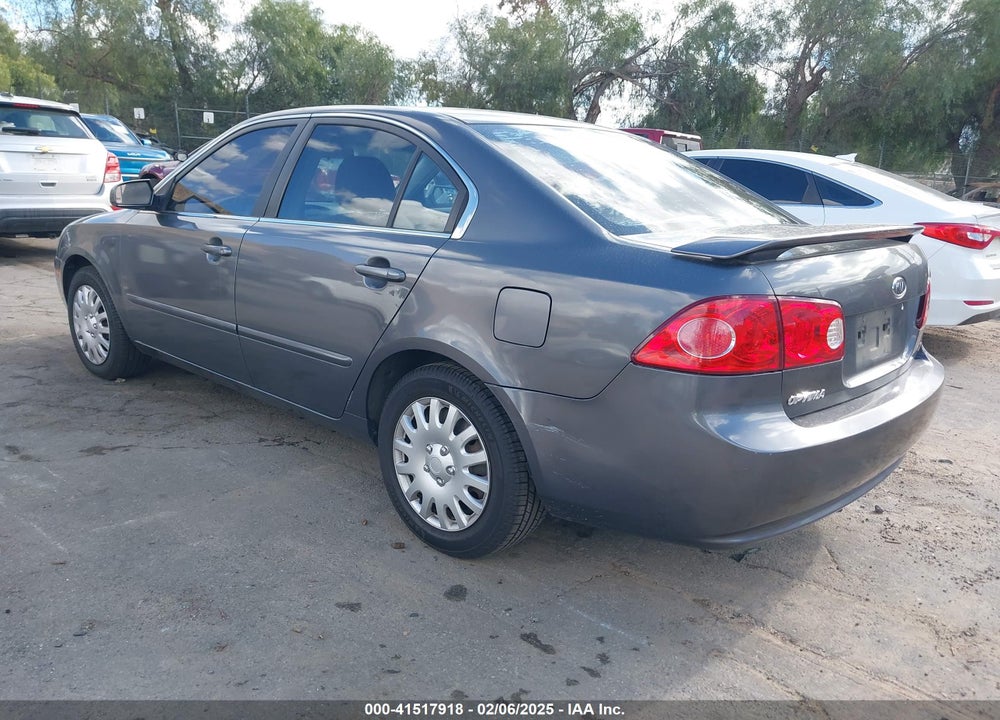 2007 KIA OPTIMA VIN: KNAGE123975130317