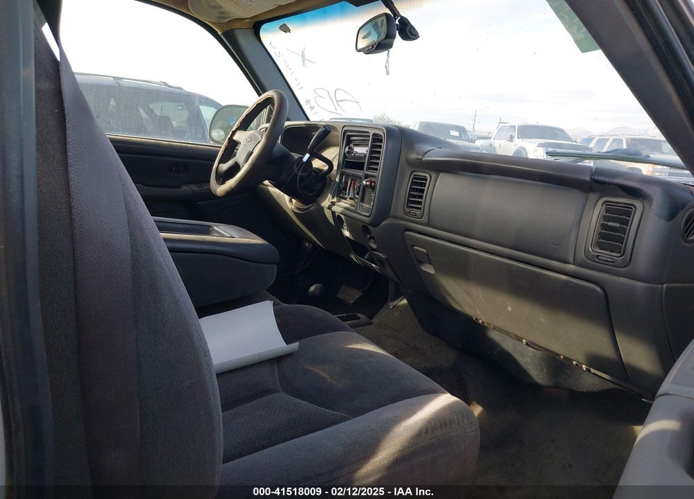 2004 CHEVROLET SILVERADO 1500 LS VIN: 2GCEK19T841244671