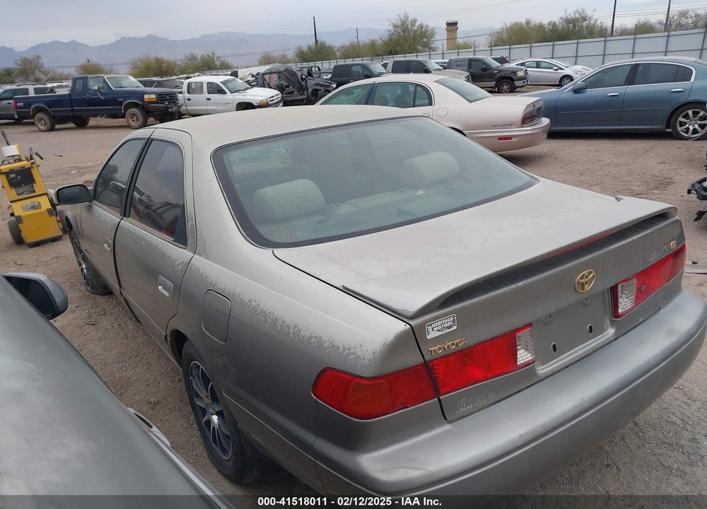 2000 TOYOTA CAMRY LE VIN: JT2BG22K9Y0453651
