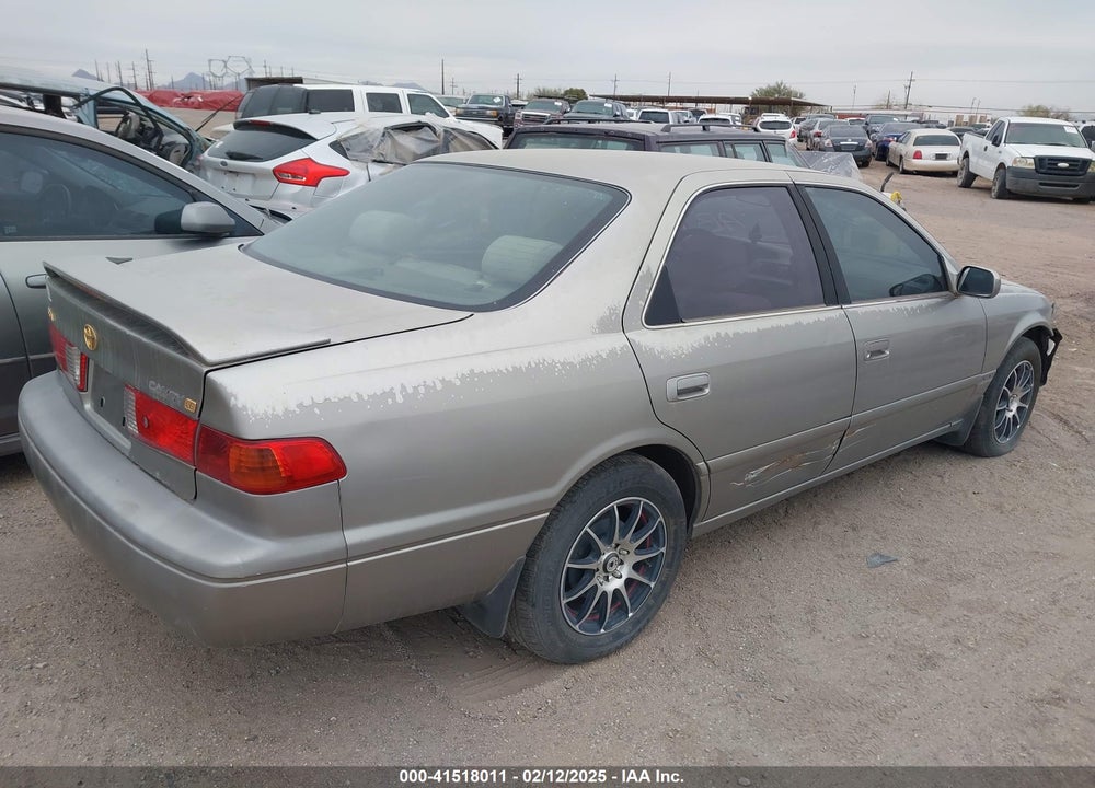 2000 TOYOTA CAMRY LE VIN: JT2BG22K9Y0453651