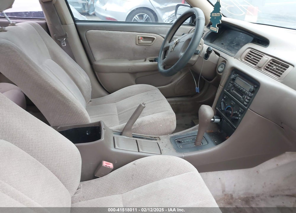 2000 TOYOTA CAMRY LE VIN: JT2BG22K9Y0453651