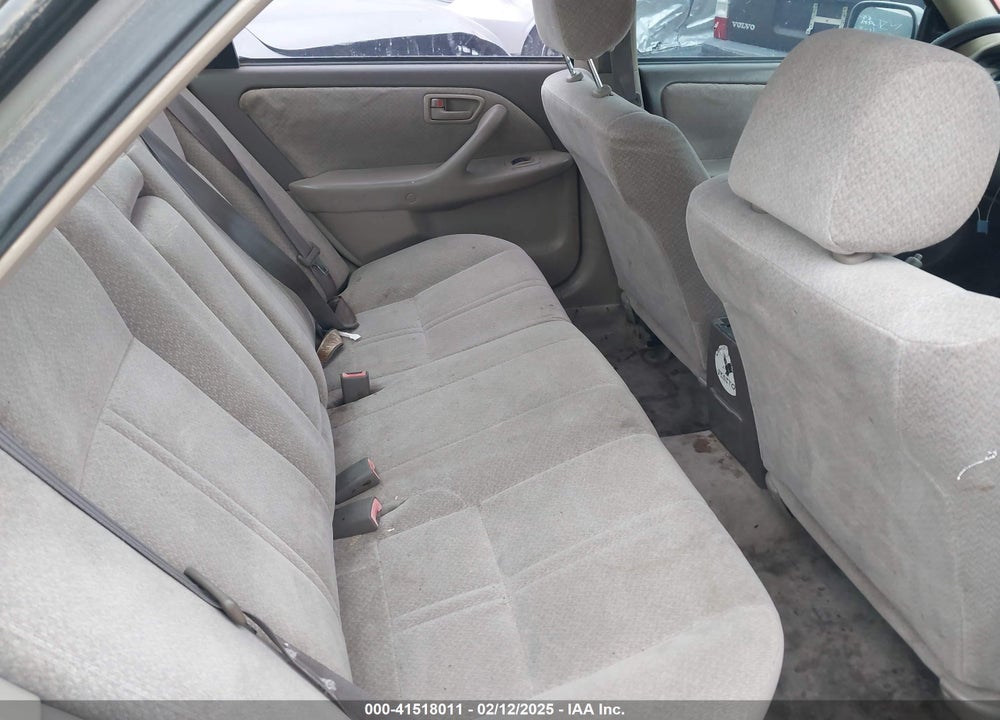 2000 TOYOTA CAMRY LE VIN: JT2BG22K9Y0453651