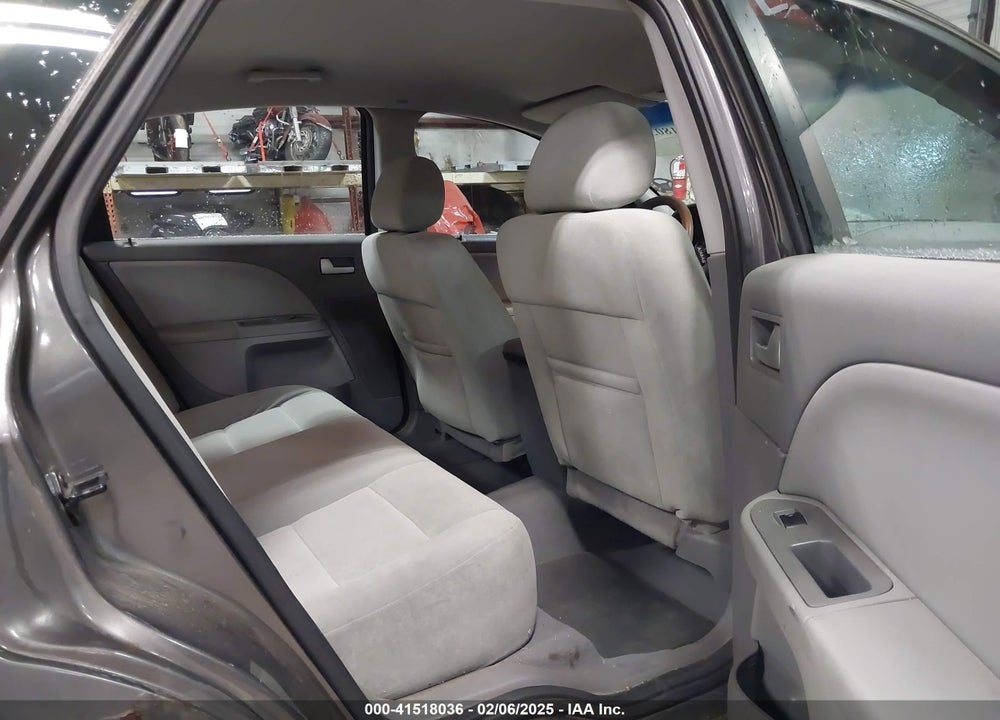 2006 FORD FIVE HUNDRED VIN: 1FAHP26196G179218