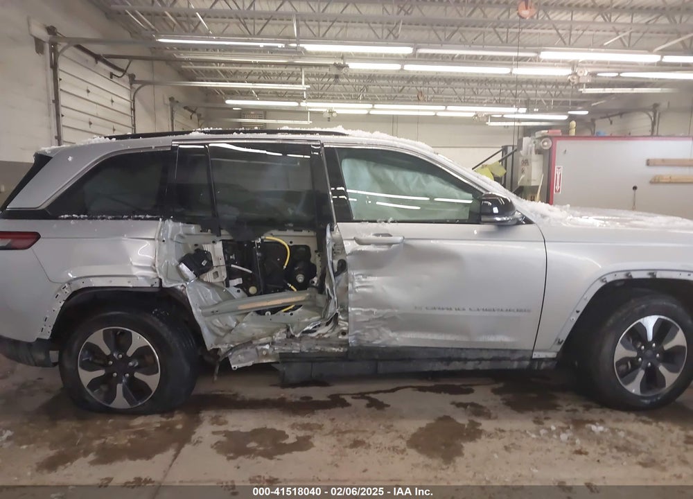 2024 JEEP GRAND CHEROKEE 4XE VIN: 1C4RJYB64R8532189