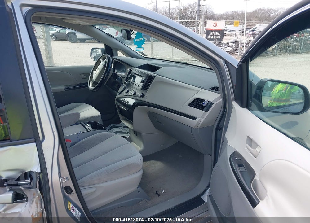 2011 TOYOTA SIENNA LE V6 VIN: 5TDKK3DC3BS064350